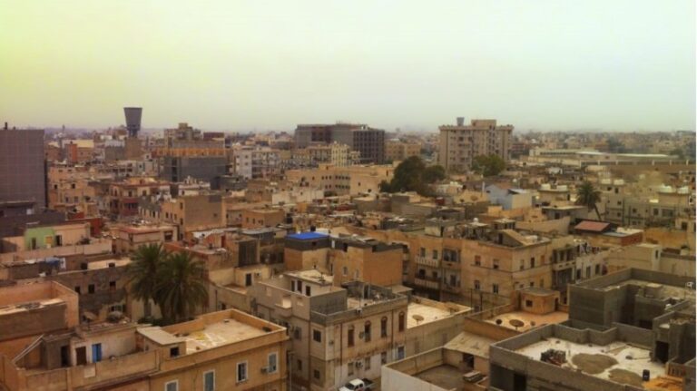 Libya : Oil Wealth, Institutional Fragmentation, and the Challenge of Economic Stabilization